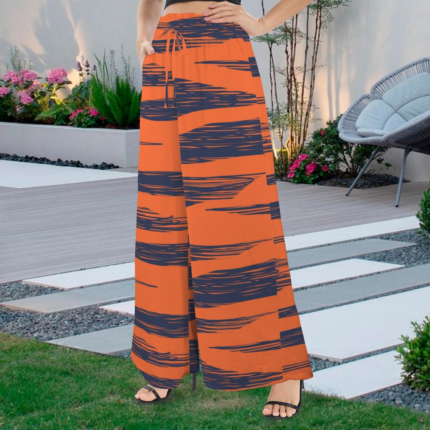 tigger. wide leg