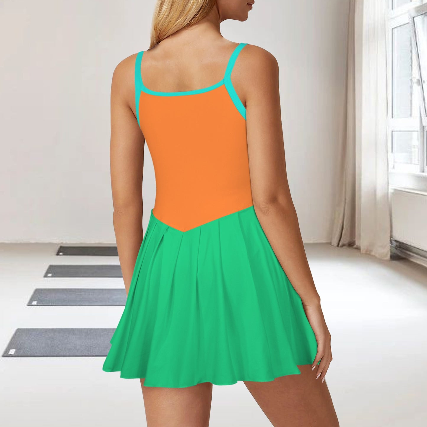 madhattercolorblock pleat active