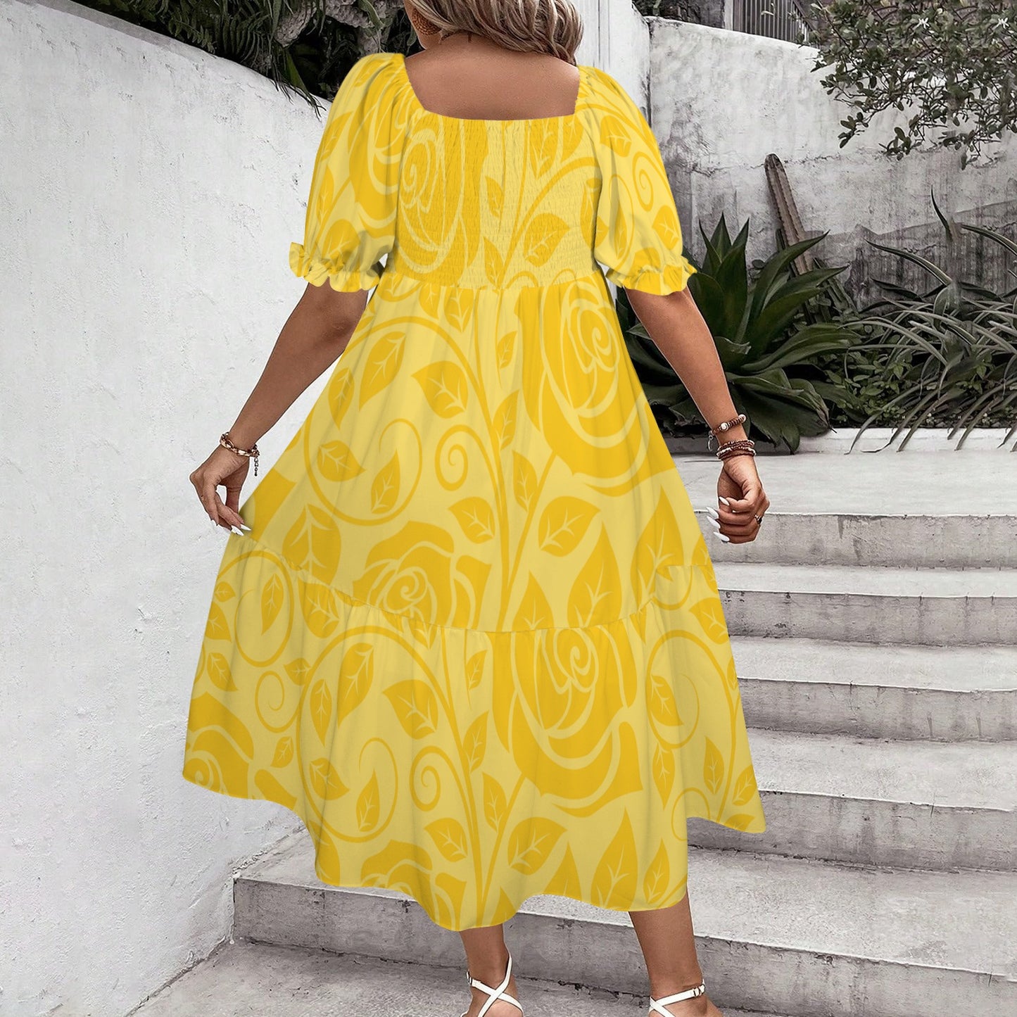 belle. smocked midi